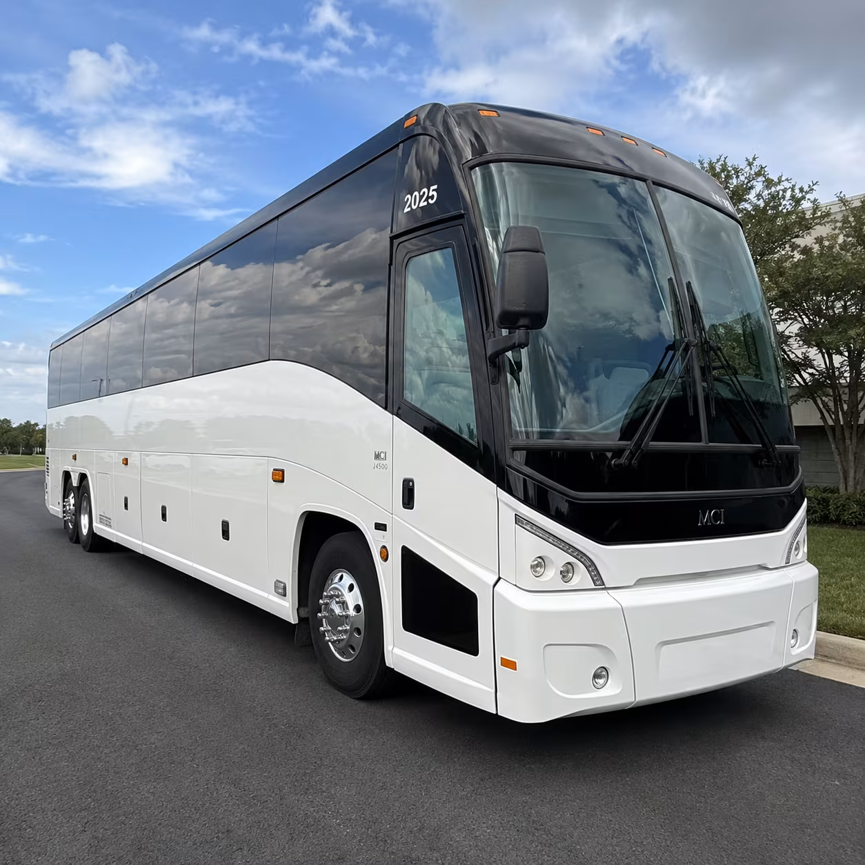 coordinating a big group for delta center concerts just got simple