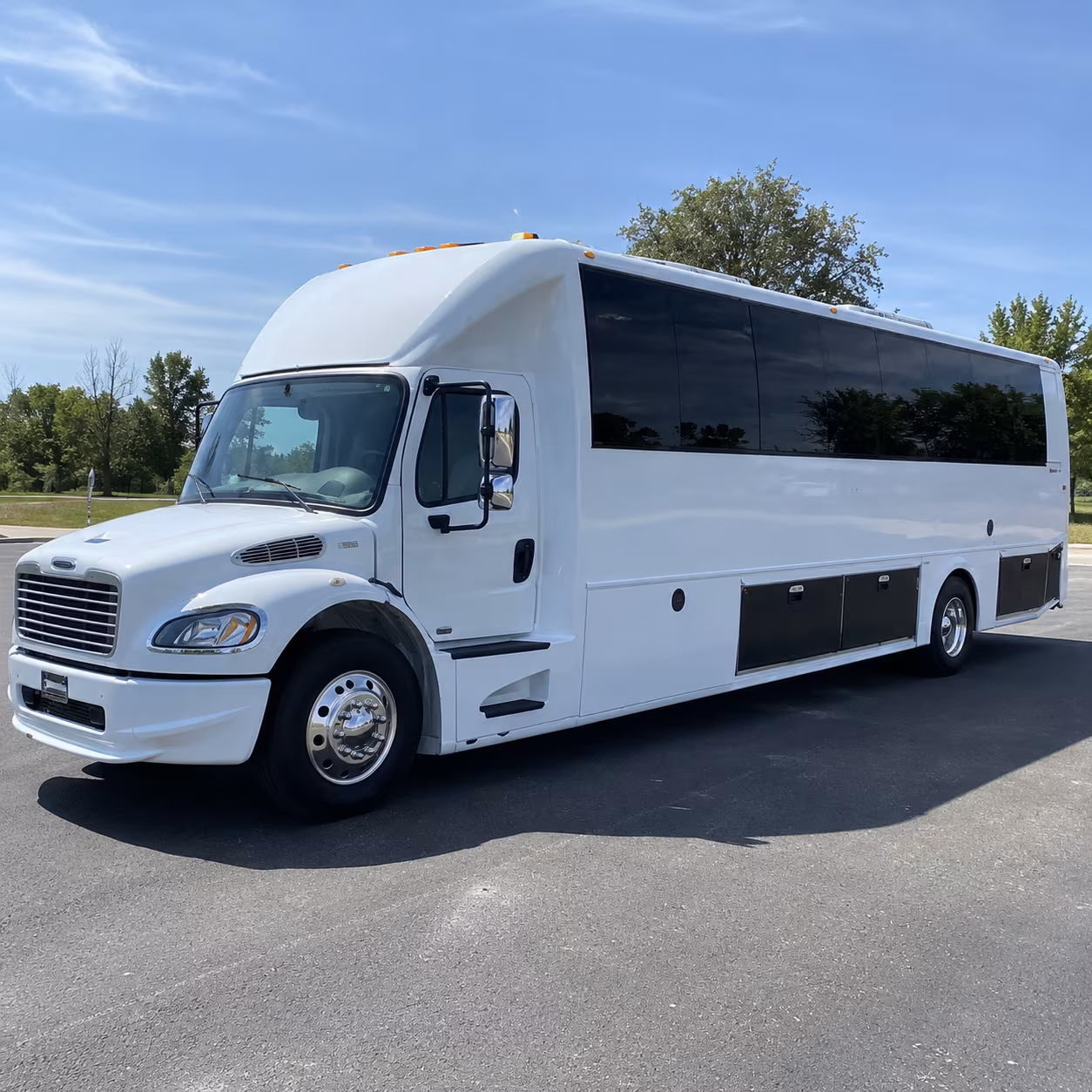 murray 40 passenger party bus